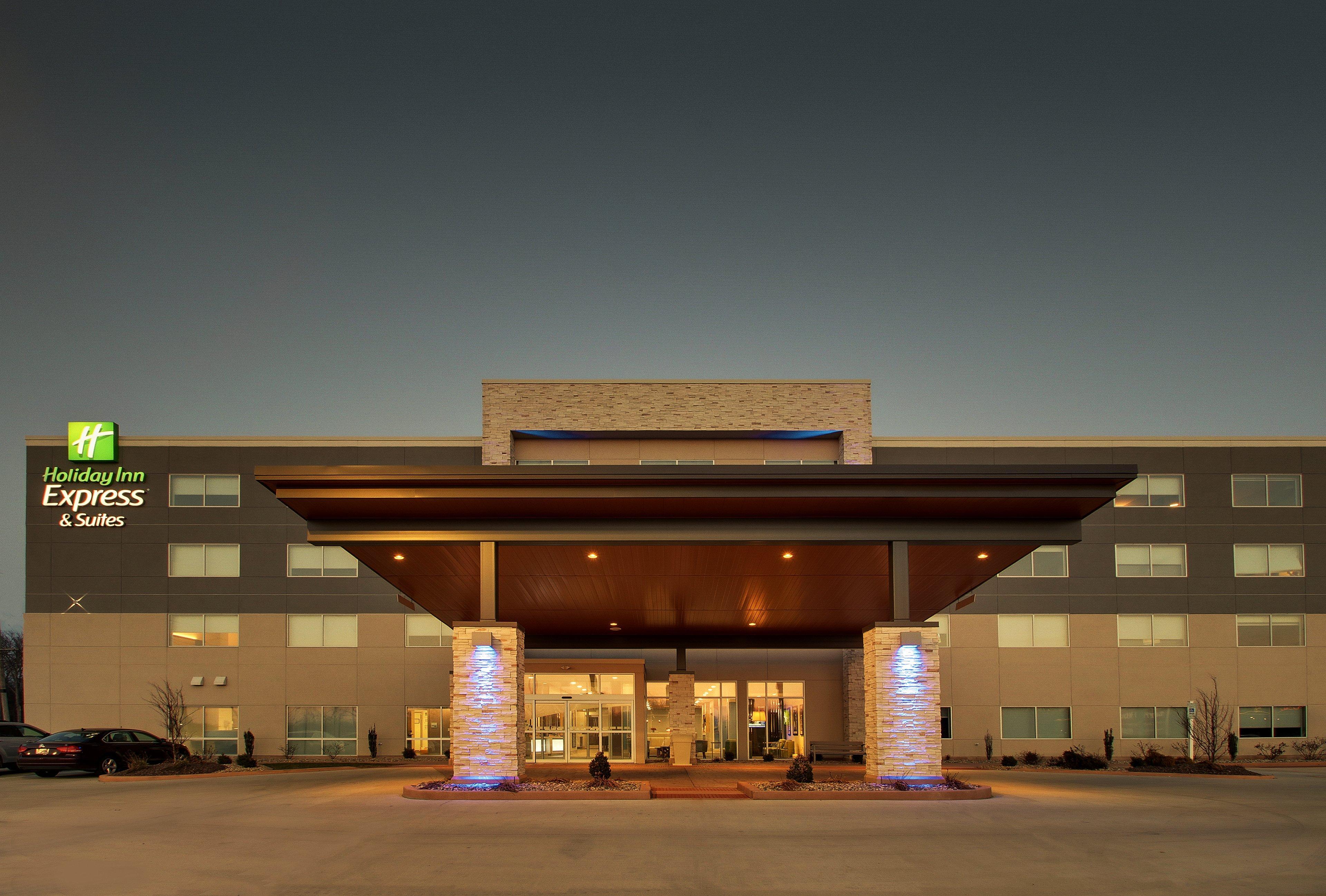 Holiday Inn Express & Suites - Mount Vernon By Ihg Exterior photo