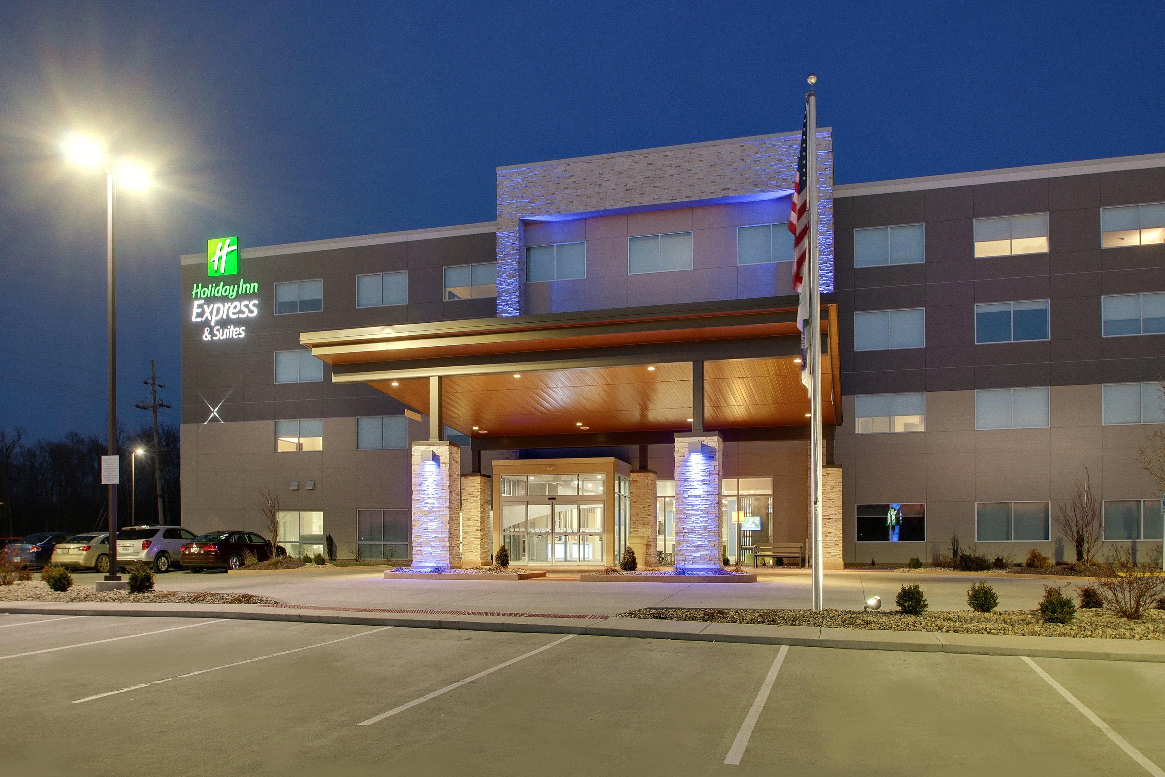 Holiday Inn Express & Suites - Mount Vernon, An Ihg Hotel Exterior photo